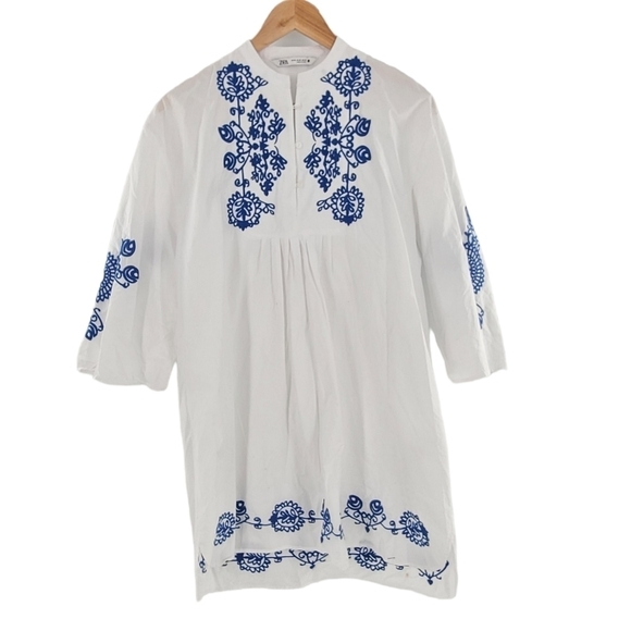 Zara White With Blue Floral Embroidery Dress Boho Retro XS 100% Cotton - Picture 4 of 7